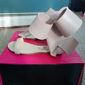 KZB Kidz and Aminah Abdul Jillil pink bow sandals